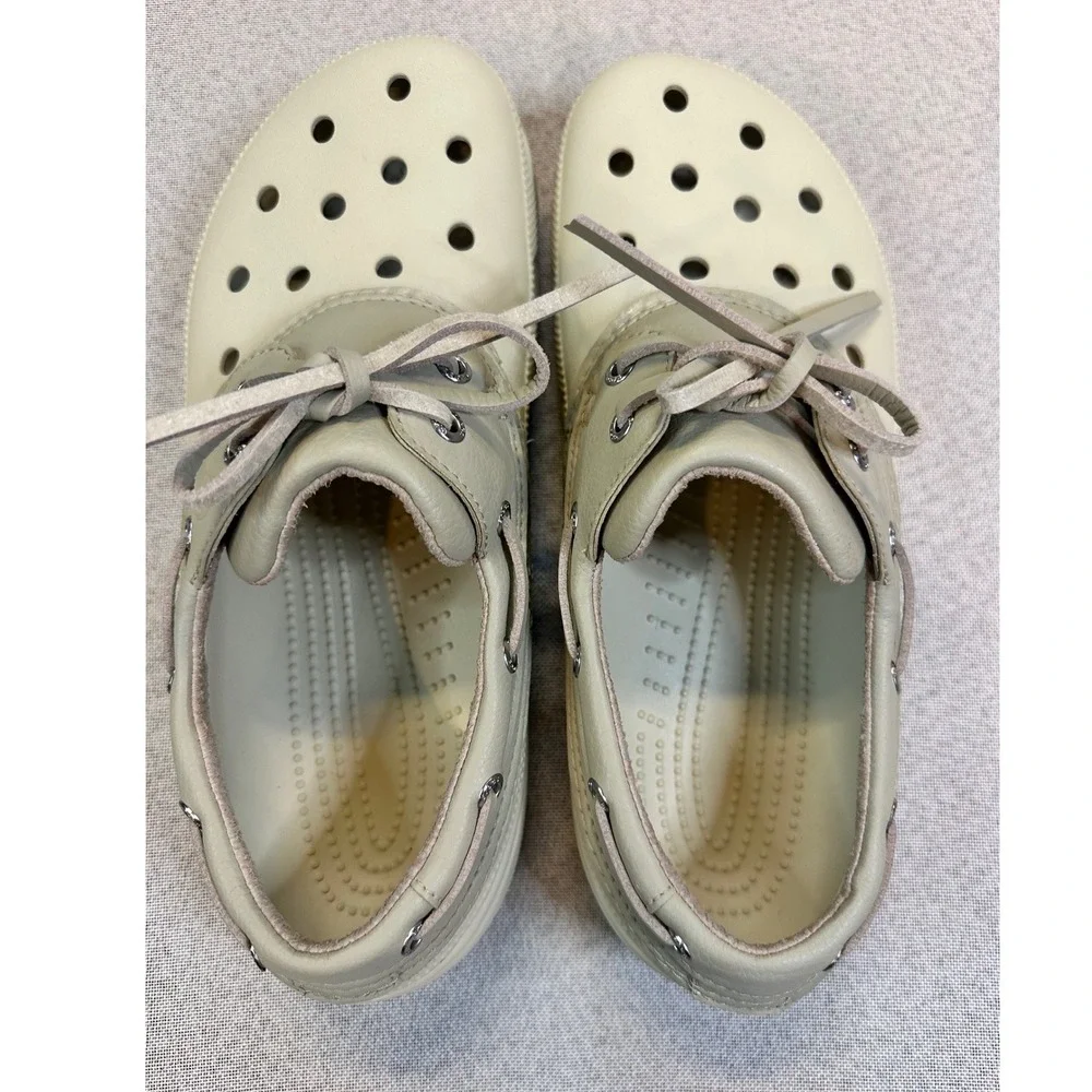Crocs Beach Line Boat Shoe Mens 10 Womens 12 Tan Leather Classic Preppy Nautical